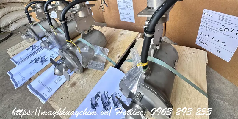 cung-cap-may-khuay-chim-inox